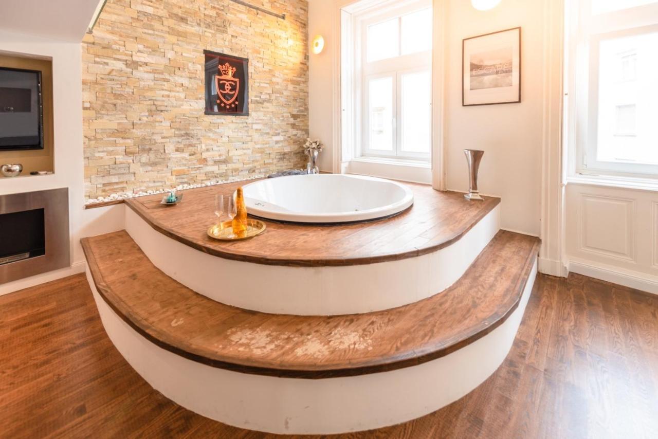 Enzo Capo Jacuzzi Andrassy Apartment Budapest Exterior photo